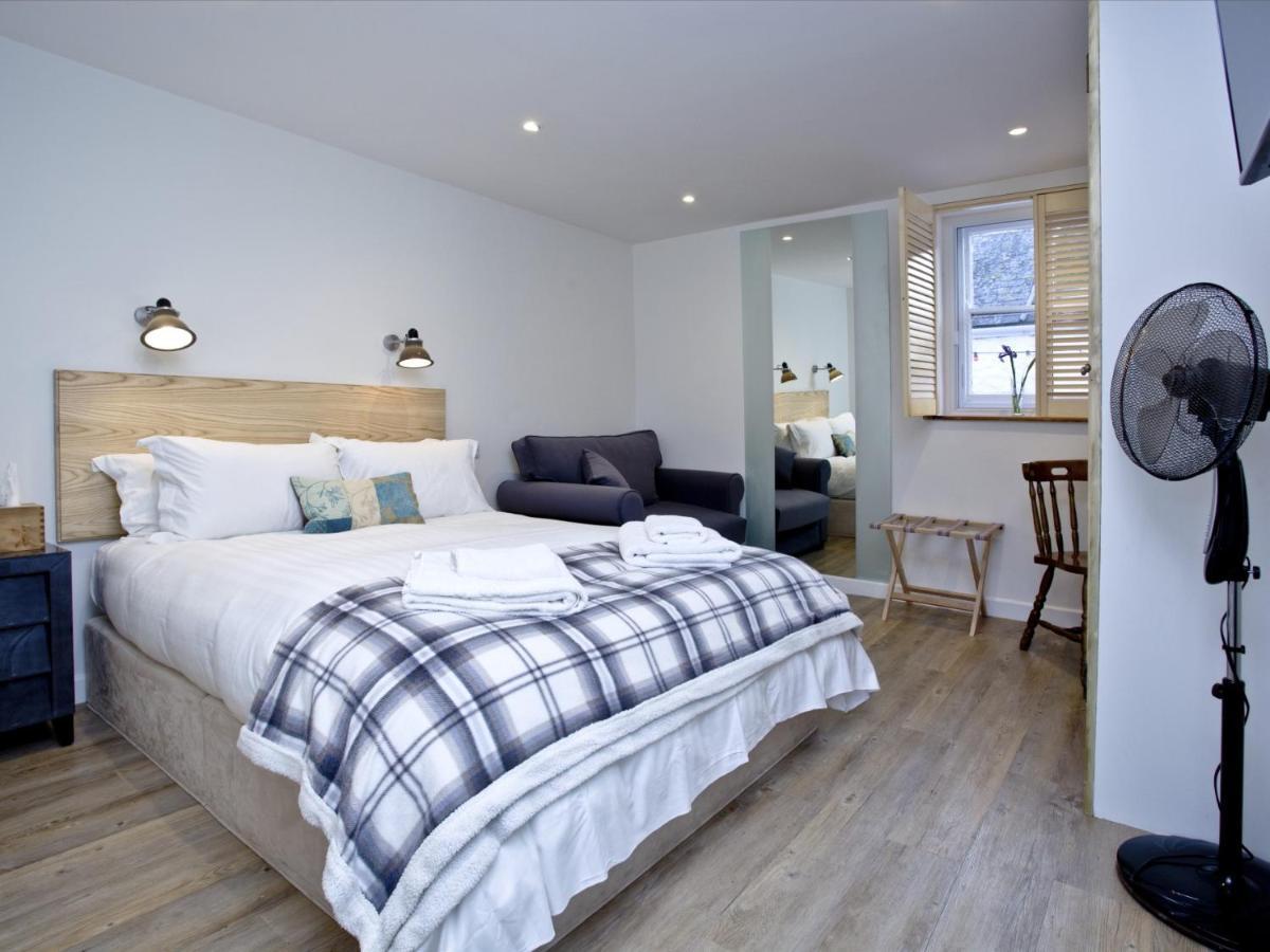 The Fortescue Inn Salcombe Room photo
